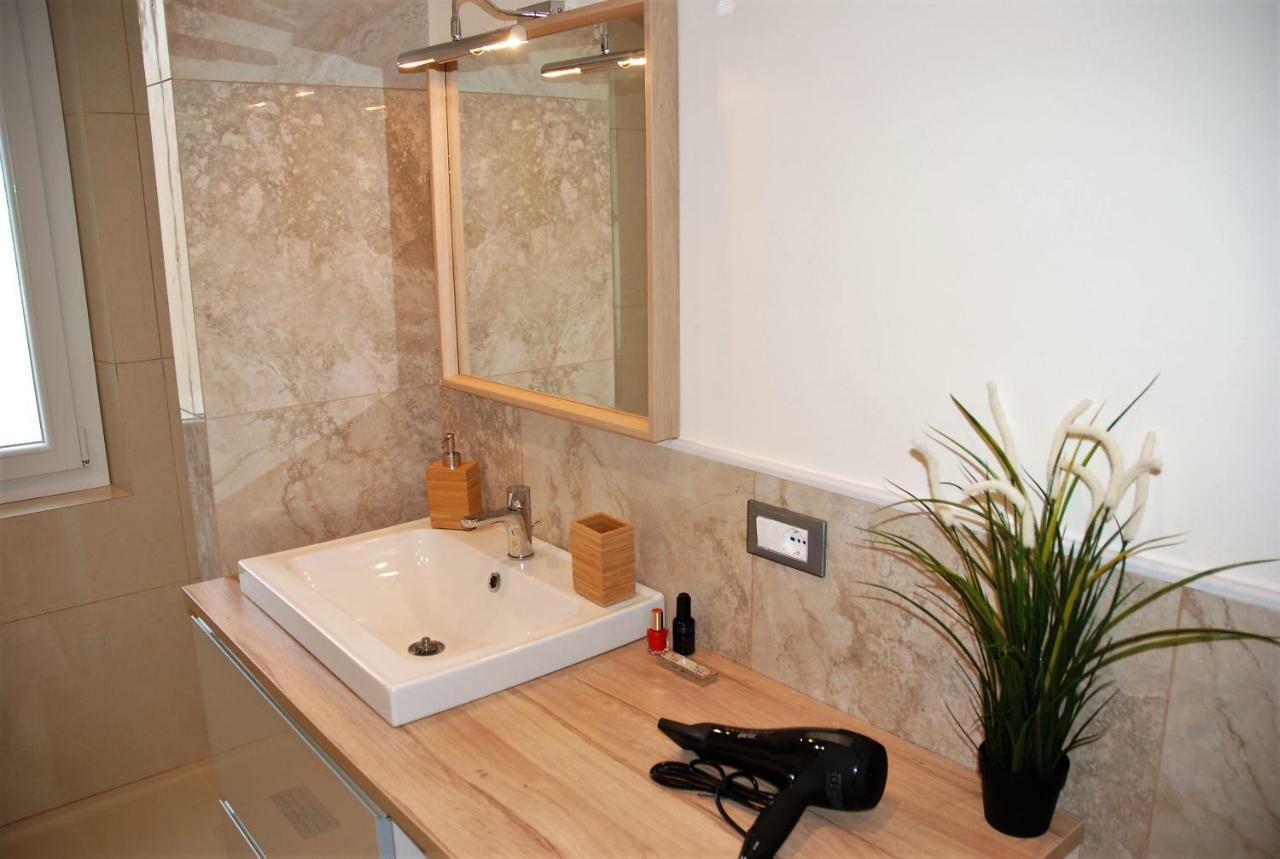 Cinque Terre The Square Apt - Two Bathrooms Λα Σπέτσια Εξωτερικό φωτογραφία