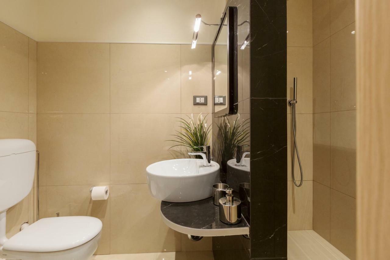 Cinque Terre The Square Apt - Two Bathrooms Λα Σπέτσια Εξωτερικό φωτογραφία
